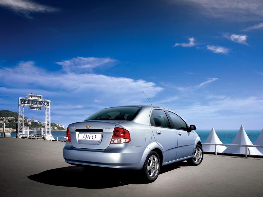  Chevrolet Aveo Sedan 2003 года  (фото 5 из 16)